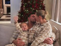 Molly-Mae Hague e Vogue Williams se apaixonam por seus parceiros enquanto lideram as famílias de celebridades que aproveitam o Natal na coordenação de pijamas