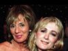 Sue Johnston, da família Royle, presta uma homenagem sincera à falecida co-estrela Caroline Aherne em seu ‘aniversário celestial’ – nove anos após a trágica morte da atriz, aos 52 anos