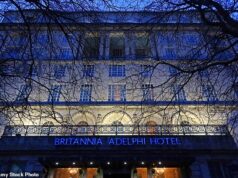 Dentro do palácio do terror de Liverpool. O ar está cheio de horror. Há algo absolutamente hostil aqui… e está próximo: Leia o relato de HORÁCIO CLARE sobre o paranormal antes de julgar… suas evidências são convincentes