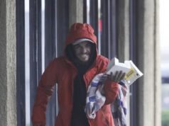 A estrela da Nickelodeon, Tylor Chase, é hospitalizado enquanto entes queridos se unem para ajudá-lo a sair da rua