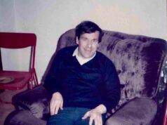 Um homem apareceu à nossa porta pouco antes do Natal com um saco de lixo e um frango congelado – ele ficou lá por 45 anos