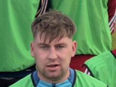 Companheiros de equipe ‘devastados’ prestam homenagem ao jogador de futebol de 23 anos depois que ele morreu em um acidente na véspera de Natal