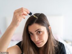 Planta tropical comum dobra o crescimento e a espessura do cabelo em menos de dois meses, segundo estudo
