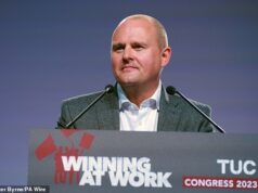 O chefe da União pressiona Starmer para que regresse à união aduaneira da UE enquanto apela a uma “relação económica e política mais próxima possível” com o bloco europeu