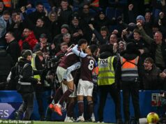 Chelsea 1-2 Aston Villa: Ollie Watkins é o super-substituto depois de sair do banco para marcar duas vezes e dar aos homens de Unai Emery a 11ª vitória consecutiva e aumentar a pressão sobre Enzo Maresca