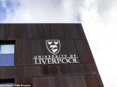 Homem! Alunos alertaram que a décima segunda noite de Shakespeare tem cenas de travestismo