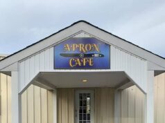 Os melhores amigos dos pilotos morrem depois que seus helicópteros colidiram no ar, logo após tomarem café da manhã juntos em um café local