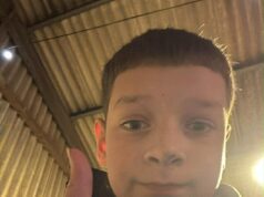 Homenagens ao estudante ‘sempre sorridente’, de 14 anos, que morreu tragicamente em um acidente de trator que deixou outro adolescente gravemente ferido