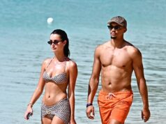 A deslumbrante namorada modelo do jogador de futebol inglês Trent Alexander-Arnold, Estelle Behnke, rouba a cena em um biquíni fio dental enquanto eles aproveitam as férias de inverno em Barbados