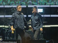 Oasis acumulou um MILHÃO de vendas de álbuns em 2025, apesar de não lançar um único disco novo em 17 anos