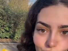 A Tesco aproveita a tradição espanhola da véspera de Ano Novo ao vender 12 uvas por £ 1,25 para solteiros que esperam encontrar o amor em 2026