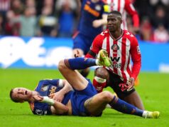 Lesão horrível de Dan Burn revelada após passar a noite no hospital