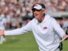 Por dentro do jogo de ‘adivinhação’ da decisão de Kiffin, além de um Dia de Ação de Graças dominante para os azarões da NFL