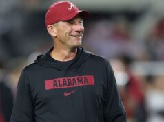 Alabama e Kalen DeBoer concordam com novo contrato de 7 anos no valor de US$ 87,5 milhões