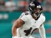 O novato de destaque dos Ravens, LB Teddye Buchanan, machuca o joelho