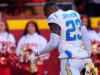 Tony Jefferson, do Chargers, é expulso e faz gesto obsceno