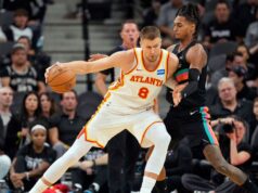 Fontes: Kristaps Porzing, do Hawks, está fora contra o Thunder, mas está próximo do retorno