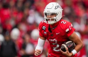 Cincinnati QB Sorsby aguarda nota preliminar para entrar no portal