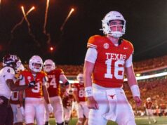 Texas QB Arch Manning retornará à escola para a temporada de 2026