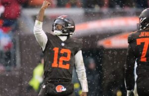 GM dos Browns: QB inicial em disputa, inclui Sanders, Watson