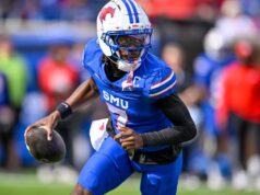 QB Kevin Jennings anuncia retorno à SMU para a temporada sênior