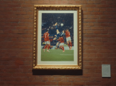 Chute de bicicleta de McTominay em exibição no museu de arte da Escócia