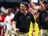Texas demite DC Pete Kwiatkowski e traz Will Muschamp de volta