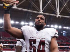 Comandantes LB Bobby Wagner graduando-se com MBA pela Howard