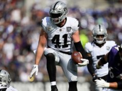 O principal tackler do Patriots, Robert Spillane, foi eliminado contra os Ravens