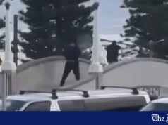 Atirador de Bondi visitou loja de armas durante estadia nas Filipinas: polícia