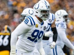 DeForest Buckner da Colts de volta do IR; Molho Gardner novamente