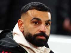 Curtis Jones: Mohamed Salah pediu desculpas aos companheiros do Liverpool