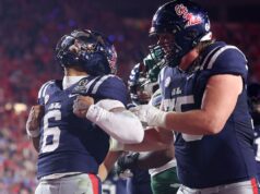 Ole Miss vence Tulane no primeiro teste CFP sem Lane Kiffin