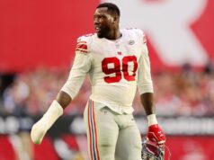 Buccaneers ativam Jason Pierre-Paul para jogo contra Panthers
