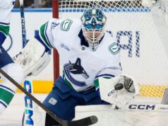 Capturas de hóquei de fantasia: adicione John Gibson e Thatcher Demko à sua escalação imediatamente