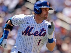 Fontes: Mets trocam Jeff McNeil com o Athletics por arremessador da liga secundária