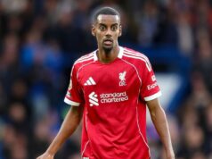 Alexander Isak, do Liverpool, afastado por tempo indeterminado após cirurgia