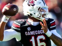 QB LaNorris Sellers permanecerá na Carolina do Sul em 2026