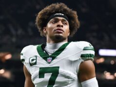 QB Justin Fields colocado em IR com futuro incerto dos Jets