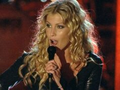 Incrível porque Faith Hill lançou “Where Are You Christmas” há 25 anos