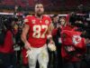 Emotional Kelce elogia Chiefs após possível último jogo em Arrowhead