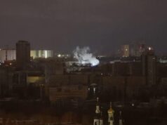 A Rússia lançou um ataque massivo à Ucrânia antes da reunião Trump-Zelensky