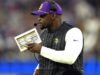 Vikings esperam manter o coordenador defensivo Brian Flores
