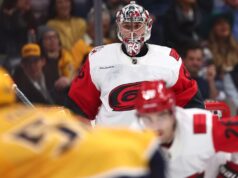 Pyotr Kochetkov, do Hurricanes, será submetido a cirurgia, provavelmente encerrando a temporada