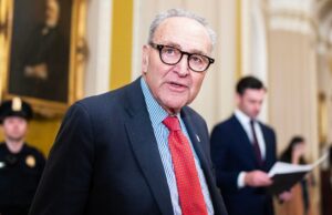 À medida que a paralisação se aproxima, o Senado volta a tratar dos prazos de financiamento do governo