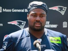 Christian Barmore, do Patriots, enfrenta agressão e carga de bateria