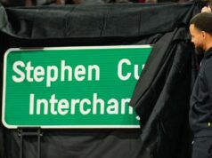 Davidson homenageia Stephen Curry com intercâmbio em sua homenagem