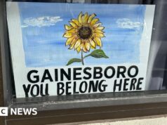 Uma batalha pelo nacionalismo cristão numa pequena cidade do Tennessee