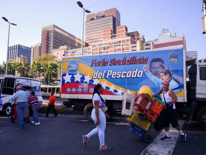 2024-03-28T024858Z_1224717752_RC2LU6AFW7WU_RTRMADP_3_VENEZUELA-DAILYLIFE-1764894200.jpg