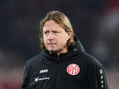 A administração do Mainz recusou-se a apoiar o técnico Bo Henriksen após a última derrota na Bundesliga